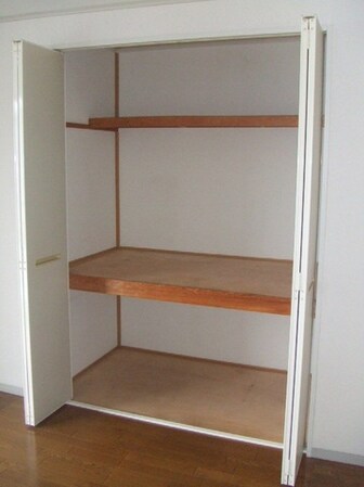 ロイトンIの物件内観写真